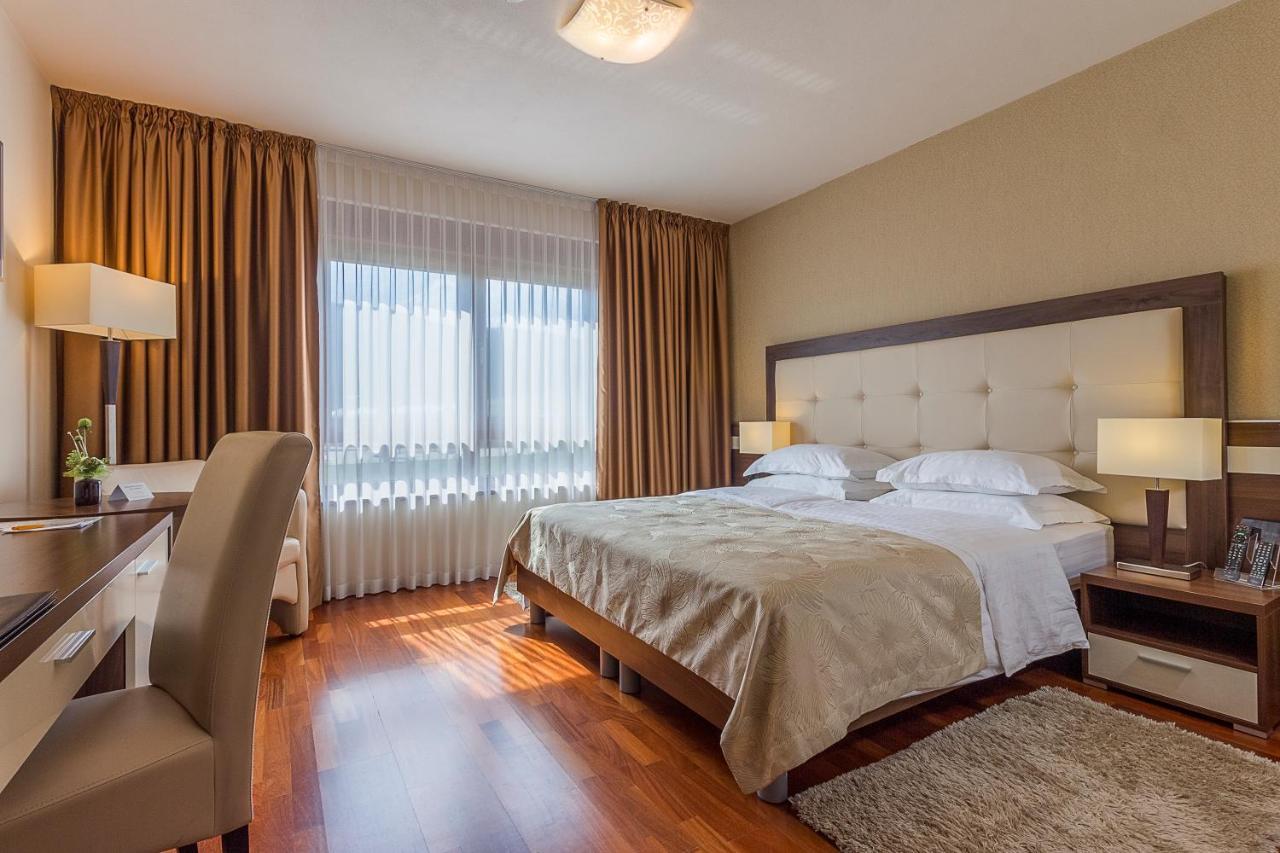 Hotel Degenija Seliste Dreznicko Ngoại thất bức ảnh